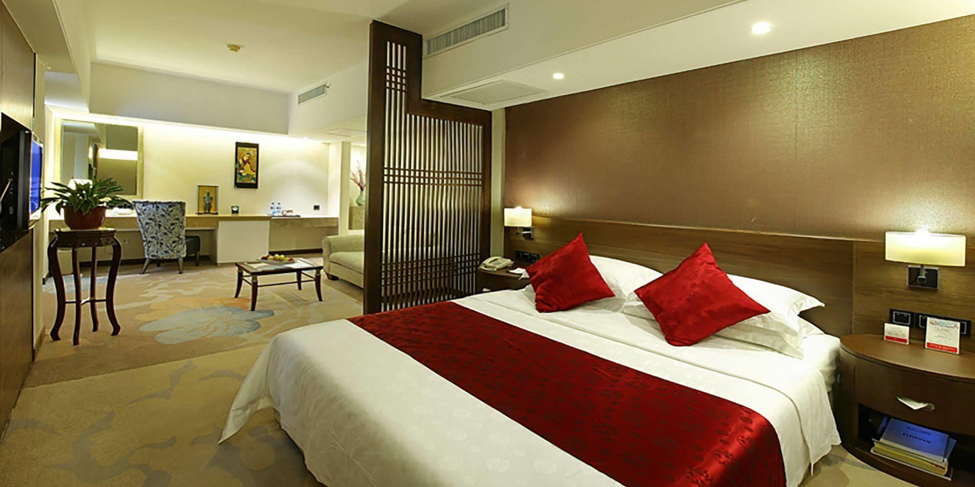 Ramada Hotel Xiamen Exterior foto
